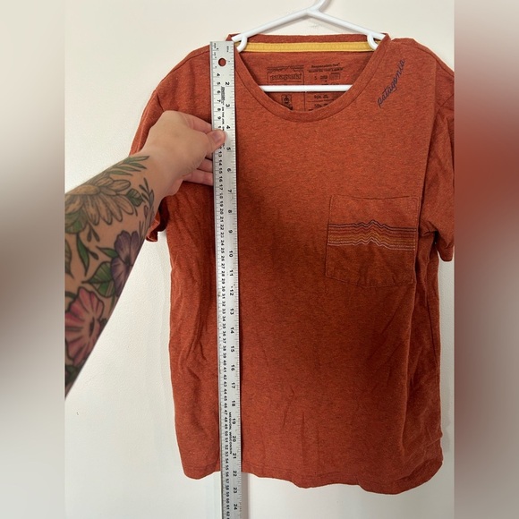 Patagonia Women’s Ridge Rise Stripe Pocket Responsibili-Tee Small - Picture 6 of 7